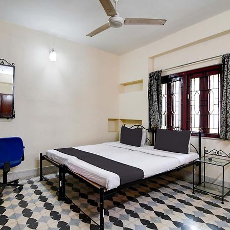 Oyo Simplex Guest House Behala Колката Екстер'єр фото