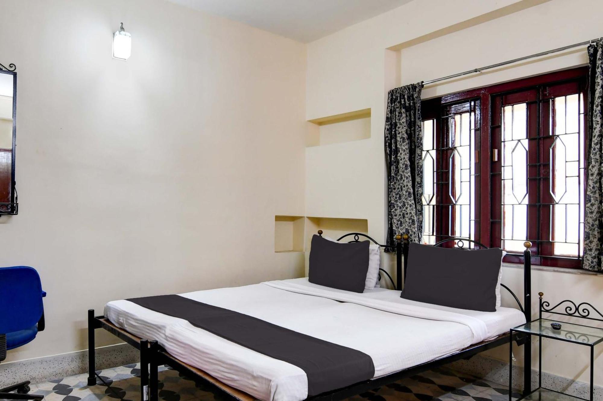 Oyo Simplex Guest House Behala Колката Екстер'єр фото