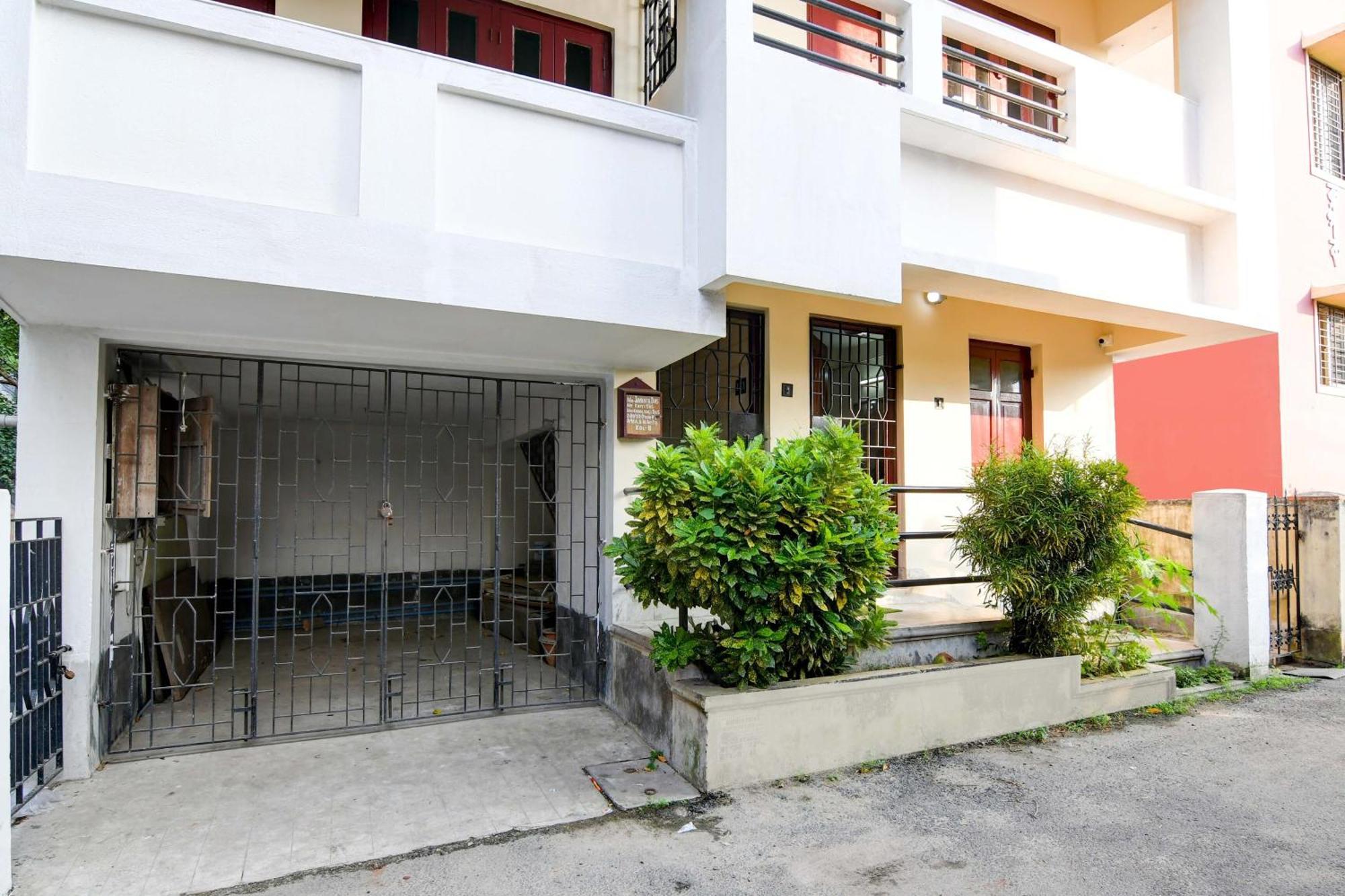 Oyo Simplex Guest House Behala Колката Екстер'єр фото