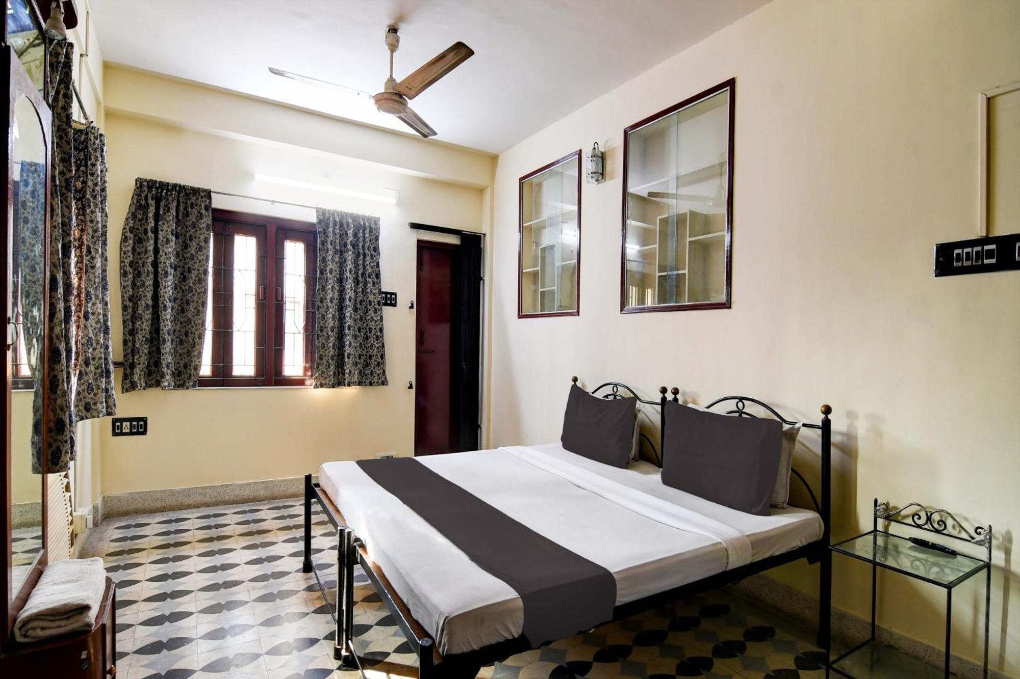 Oyo Simplex Guest House Behala Колката Екстер'єр фото