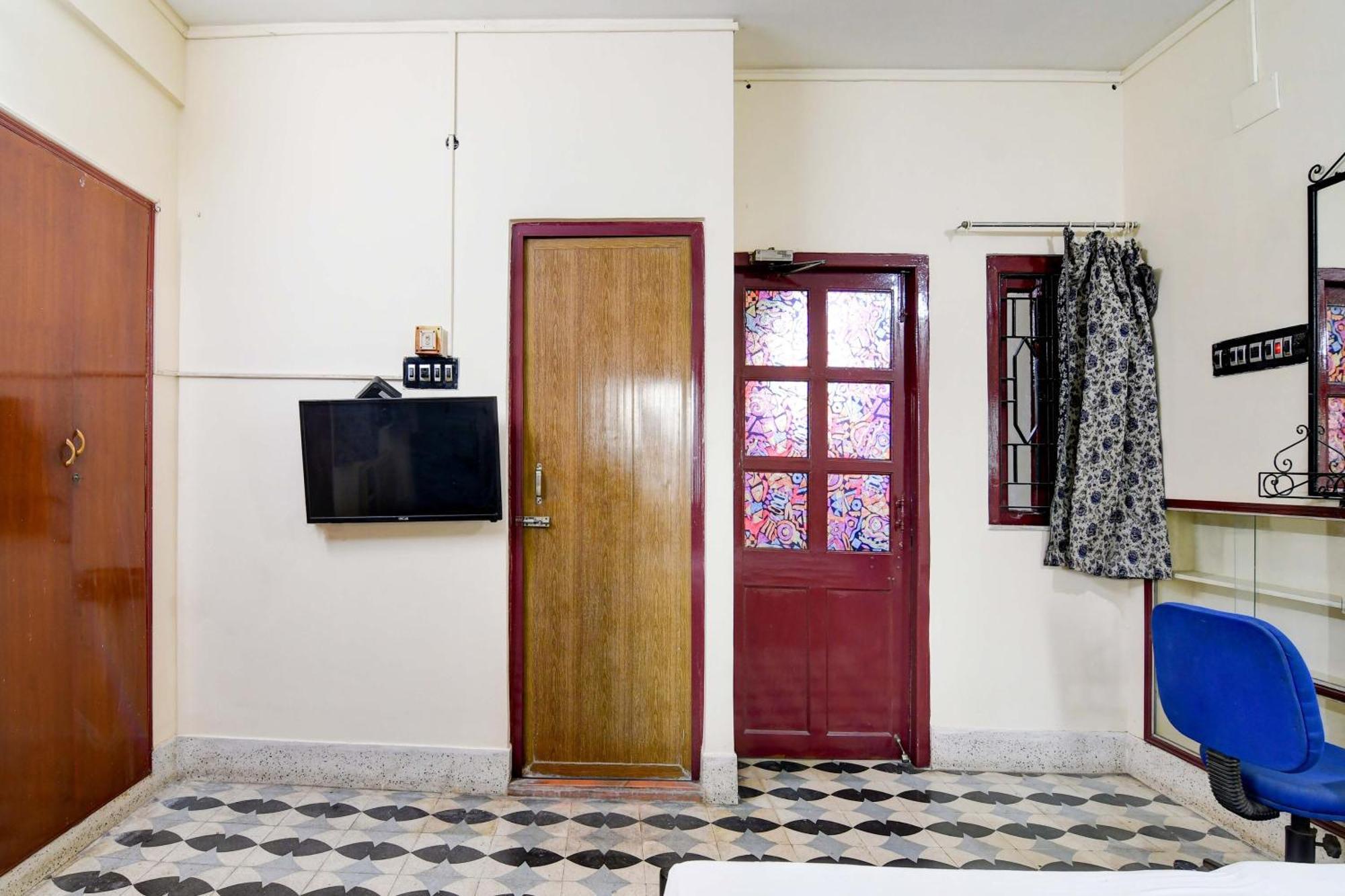 Oyo Simplex Guest House Behala Колката Екстер'єр фото