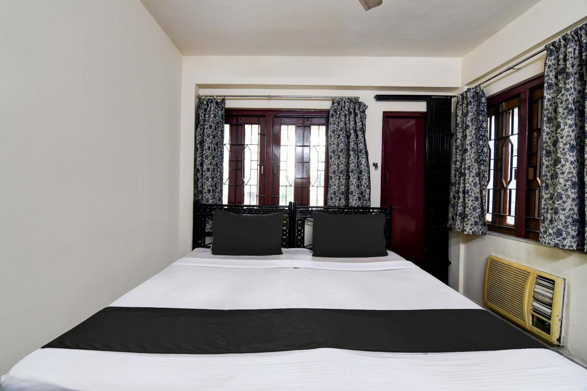 Oyo Simplex Guest House Behala Колката Екстер'єр фото